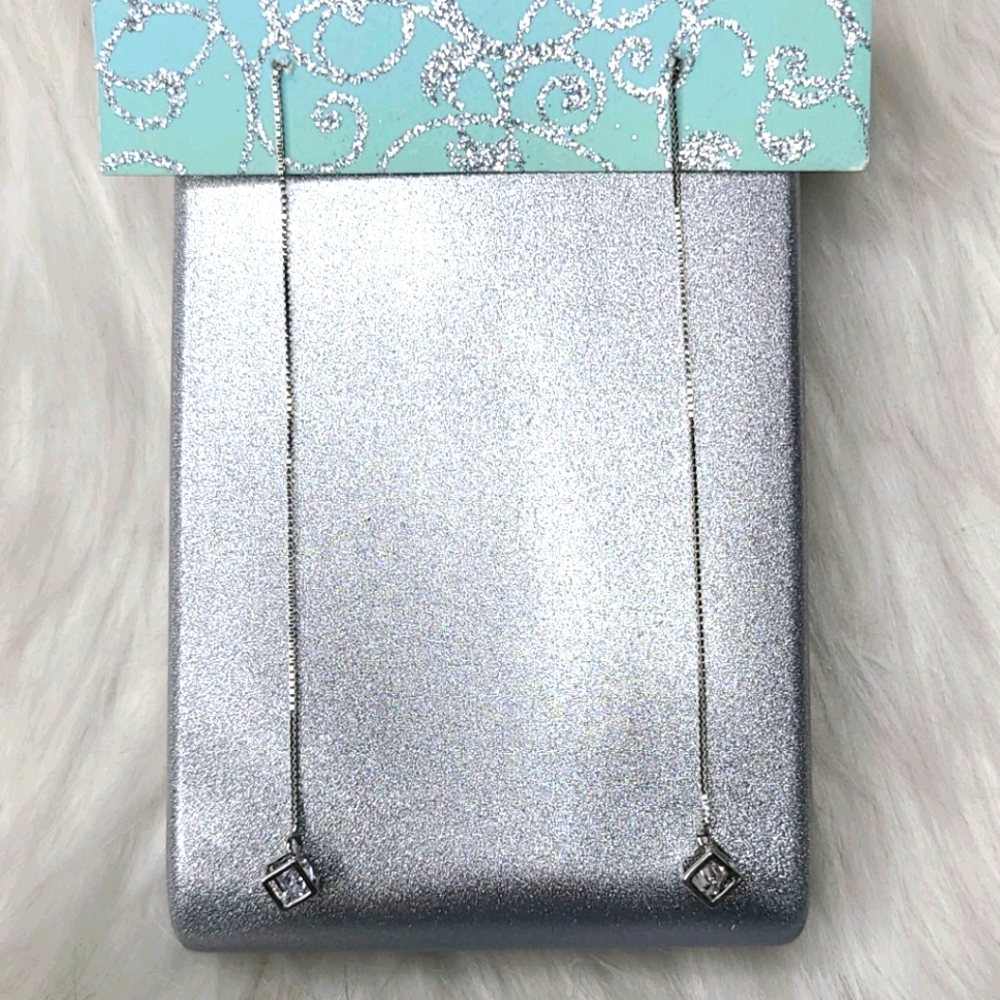 Threader Earrings Silver Chain Modern Design Cubic Zirconia Brand New Fun Trendy